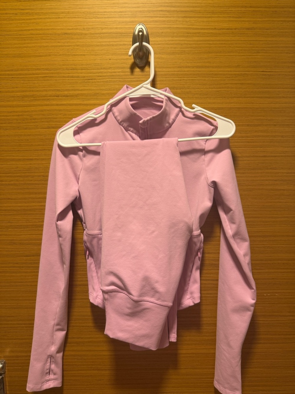 ALO Yoga Pink Fitted Bomber Jacket with matching leggings WORN ONCE - Picture 6 of 6